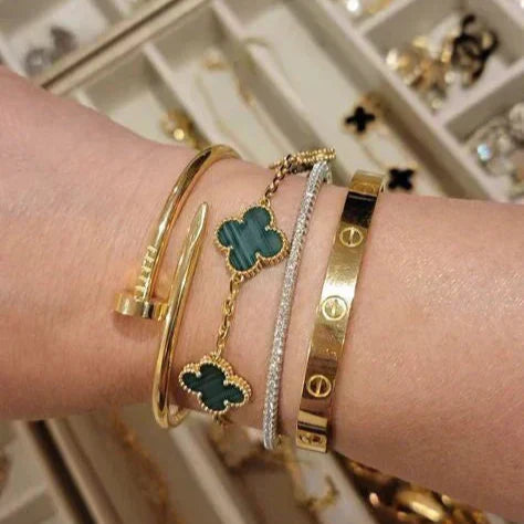 Klavergroene armbanden