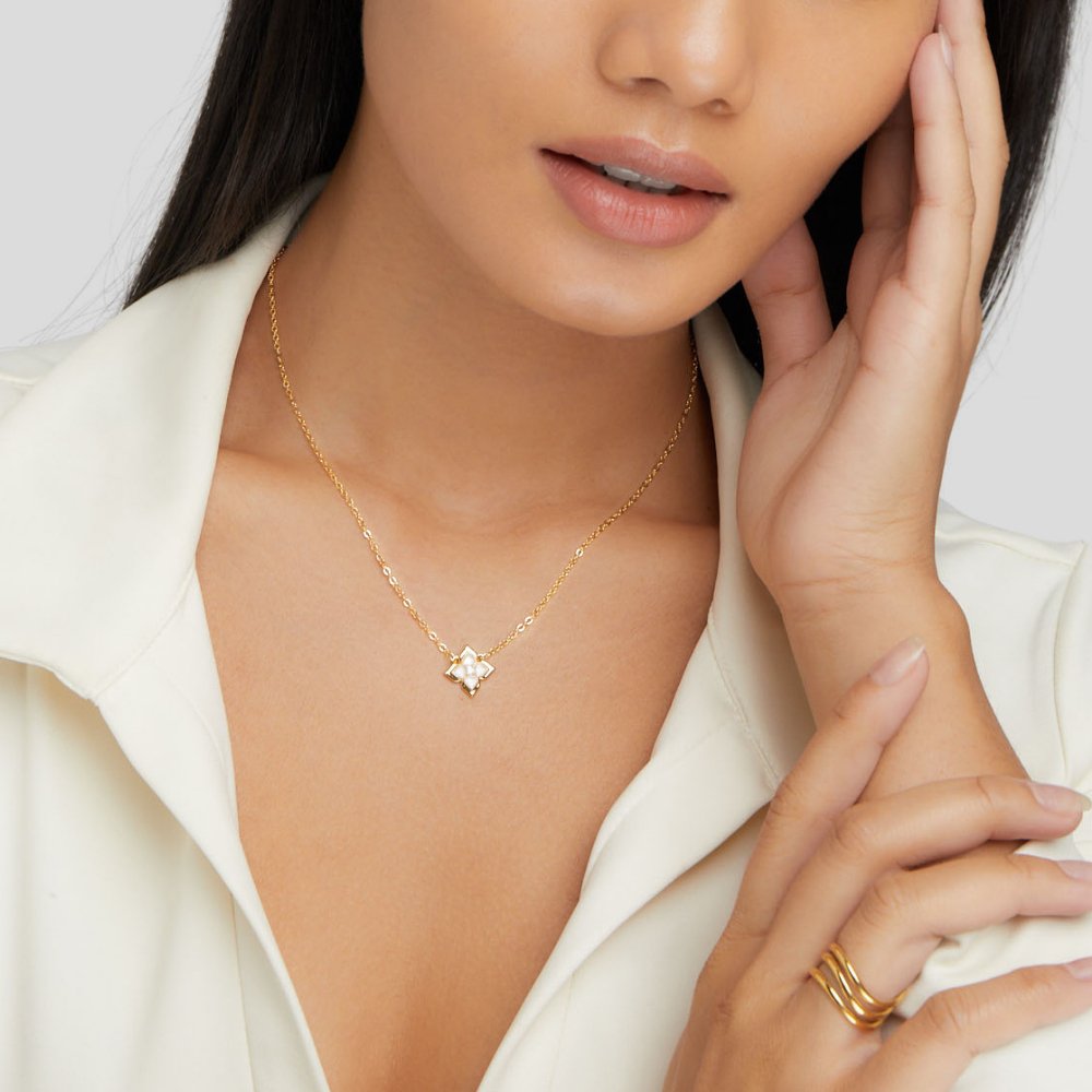 Dalia Witte Iris Klaver Ketting