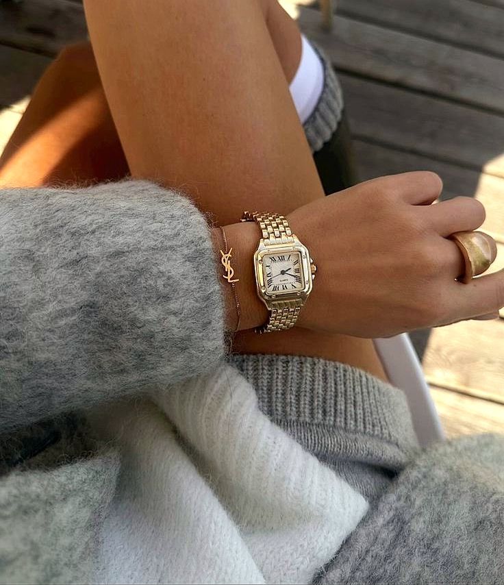 Nira horloge