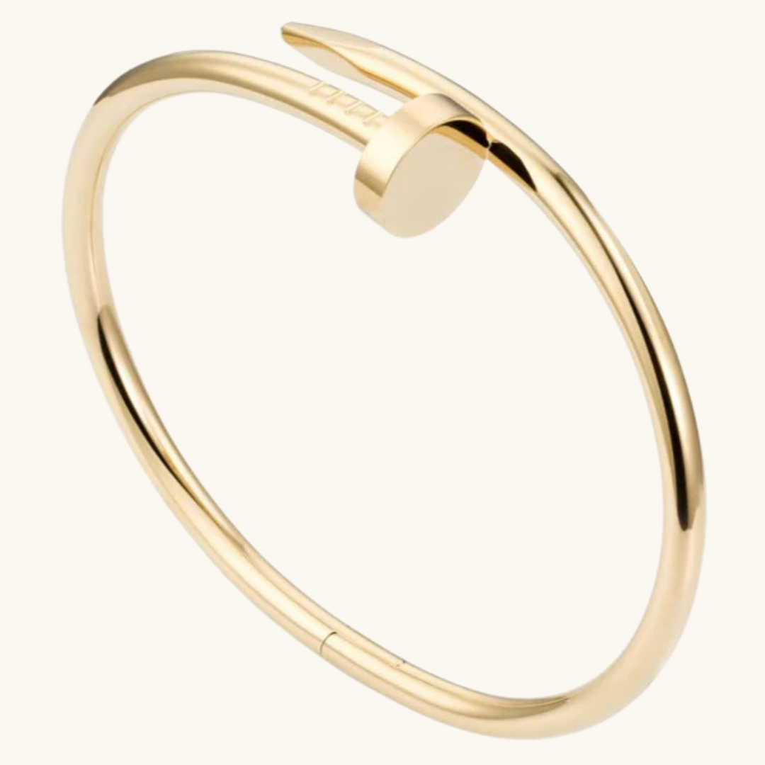 Elegance Nail Gold